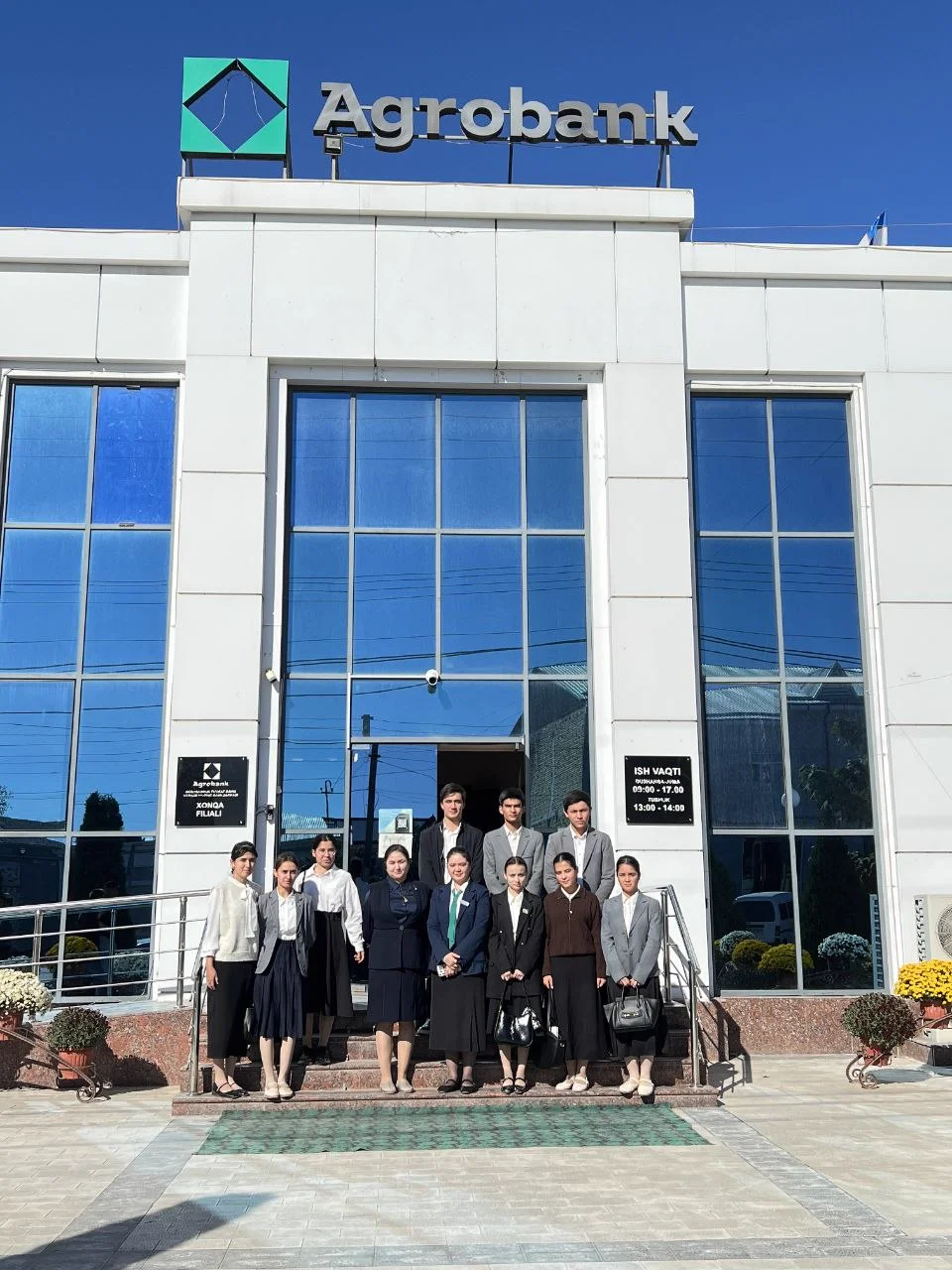 Students of Khanka Specialized School Visit Agrobank’s Khanka Branch